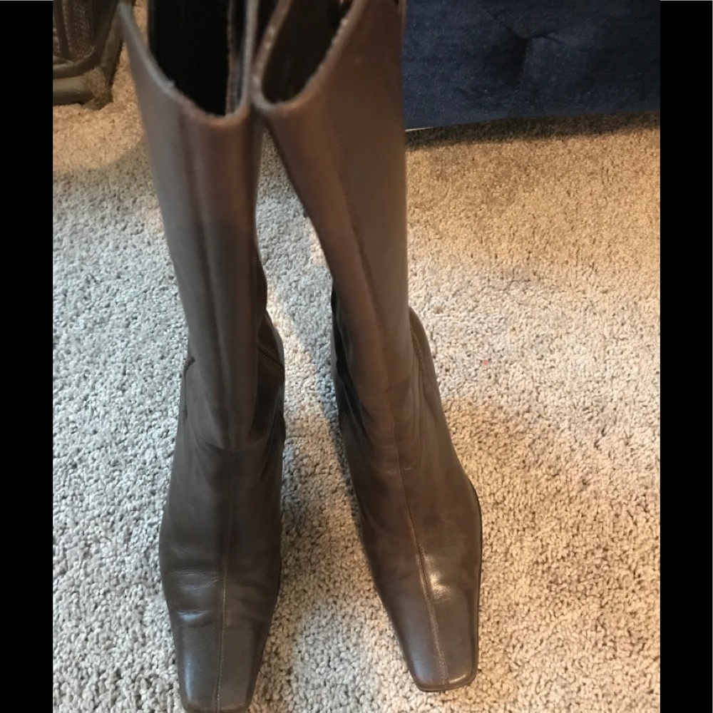 Guess boots